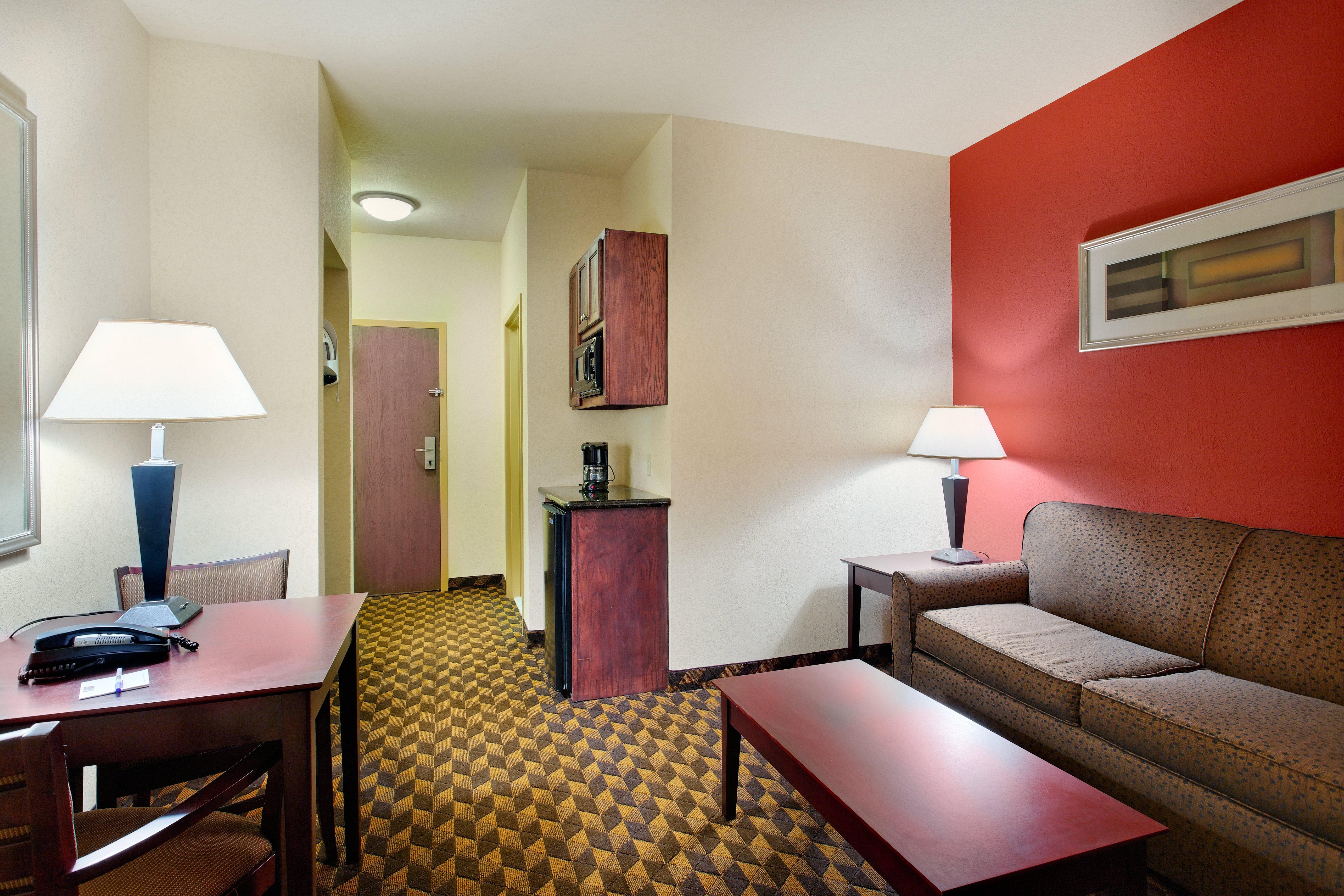 Holiday Inn Express & Suites Malvern By Ihg Dış mekan fotoğraf